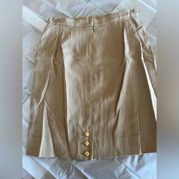 CHANEL Boutique Vintage Blazer & Skirt Set, Navy Blue - Picture 12 of 16